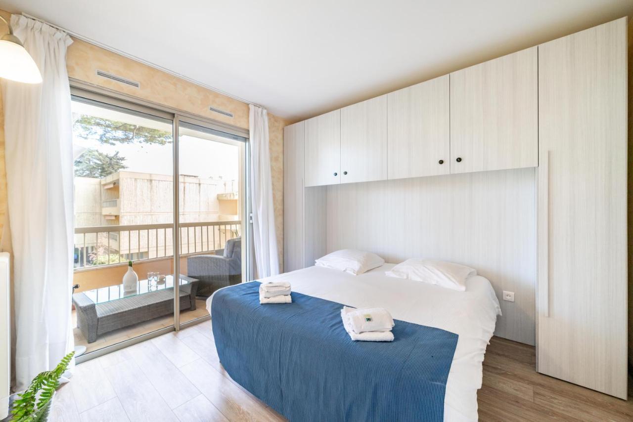 Spacious Apartment At A 5 Min Walk From The Beach Антиб Экстерьер фото