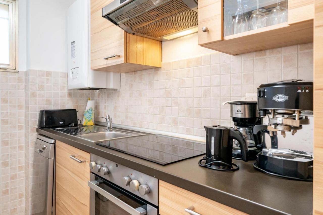 Spacious Apartment At A 5 Min Walk From The Beach Антиб Экстерьер фото