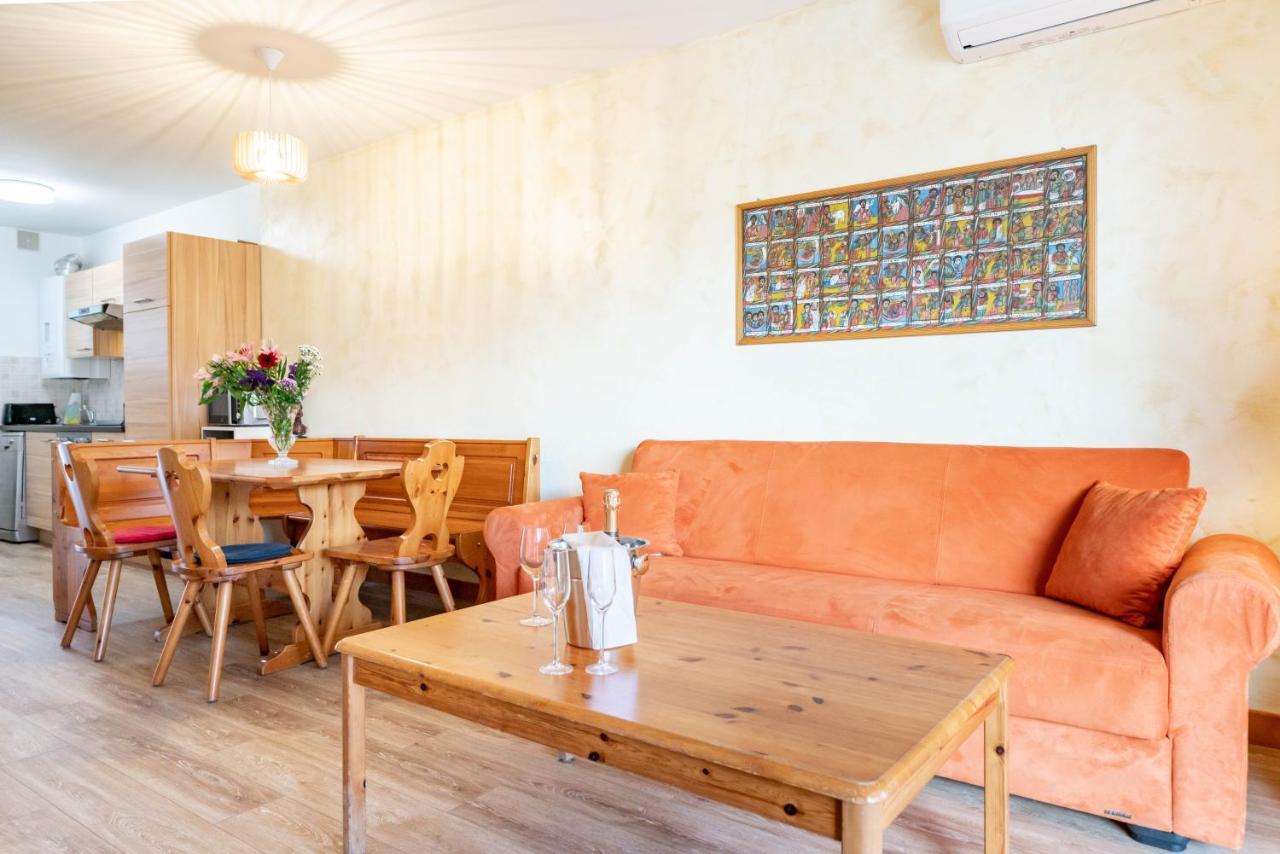 Spacious Apartment At A 5 Min Walk From The Beach Антиб Экстерьер фото